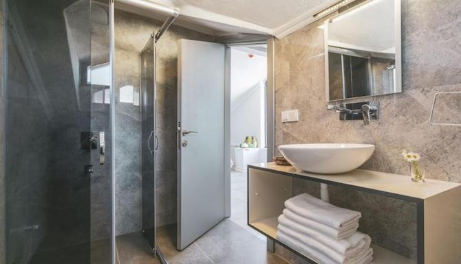Monastery Suites Hotel (Adults Only) Олудениз Экстерьер фото